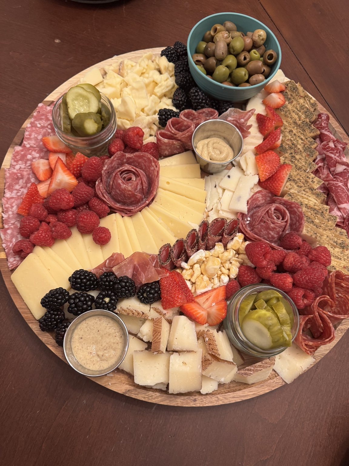 Round charcuterie platter